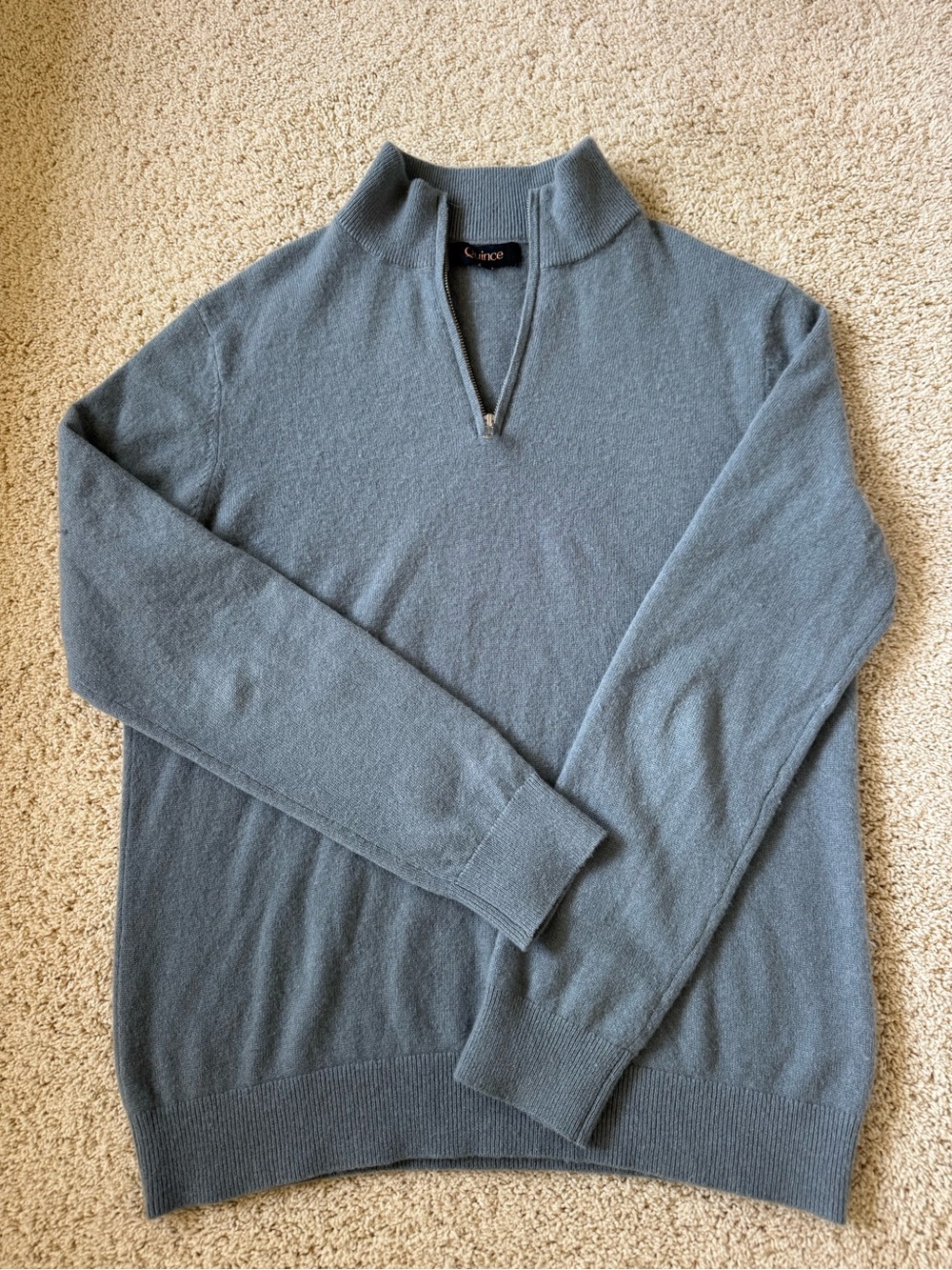 Quince Mongolian Cashmere Quarter Zip
Sweater sz L